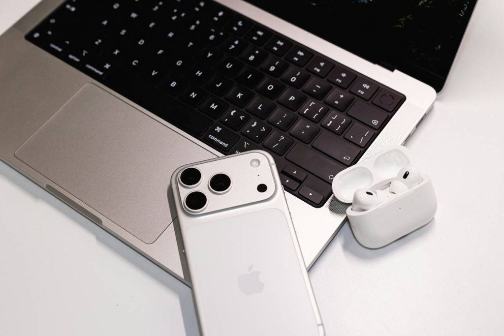 Introduction to IoT Devices: Your No-BS Starter Guide for Aspiring Tech Builders